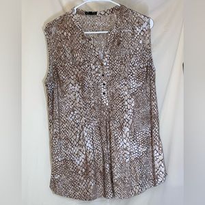 Sleeveless animal design top in light brown